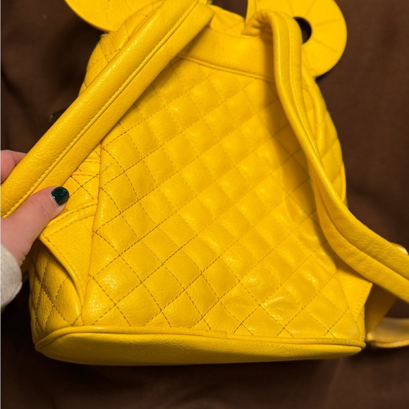 Loungefly Yellow Pineapple Backpack - Picture 3 of 6